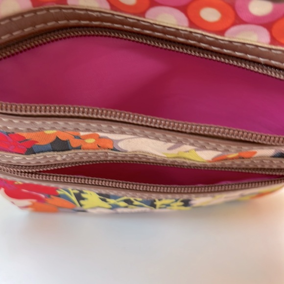 EUC 🌺 Lily Bloom Crossbody Bag / Purse - Picture 4 of 5